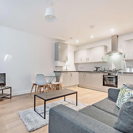 Modern, City Living Apartments- Private Parking Оксфорд Экстерьер фото