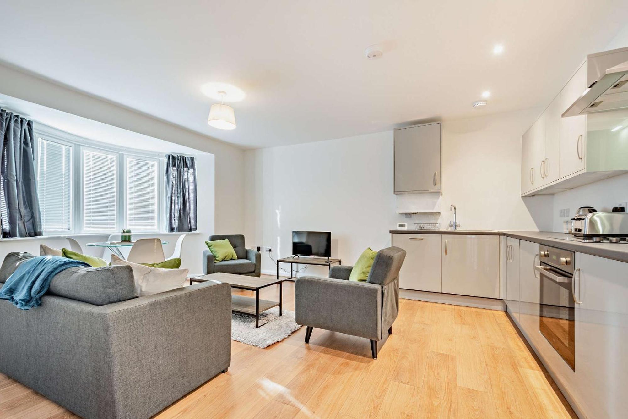 Modern, City Living Apartments- Private Parking Оксфорд Экстерьер фото