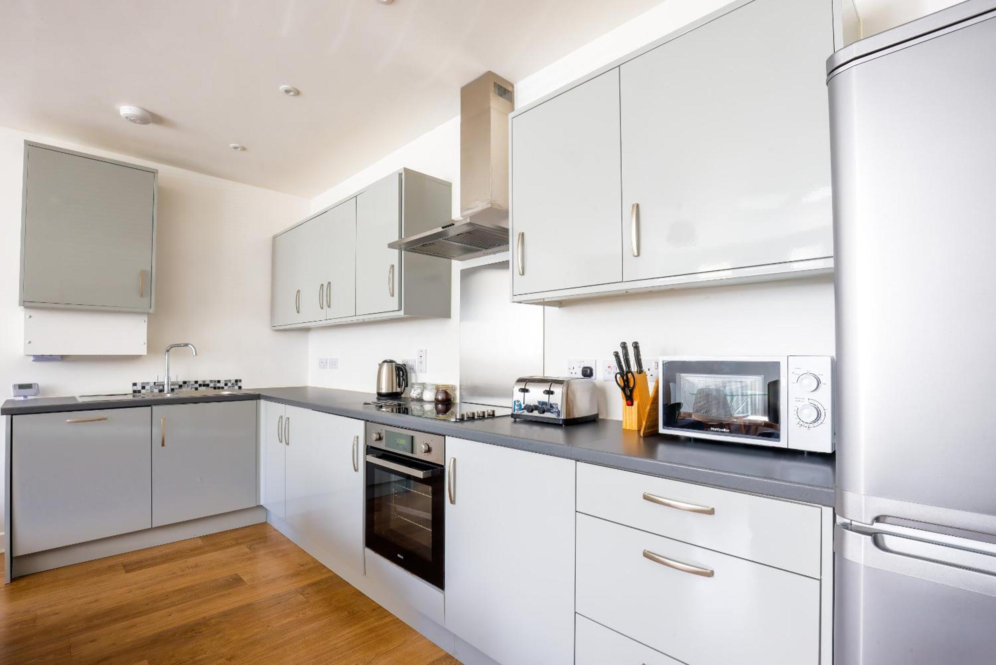 Modern, City Living Apartments- Private Parking Оксфорд Номер фото