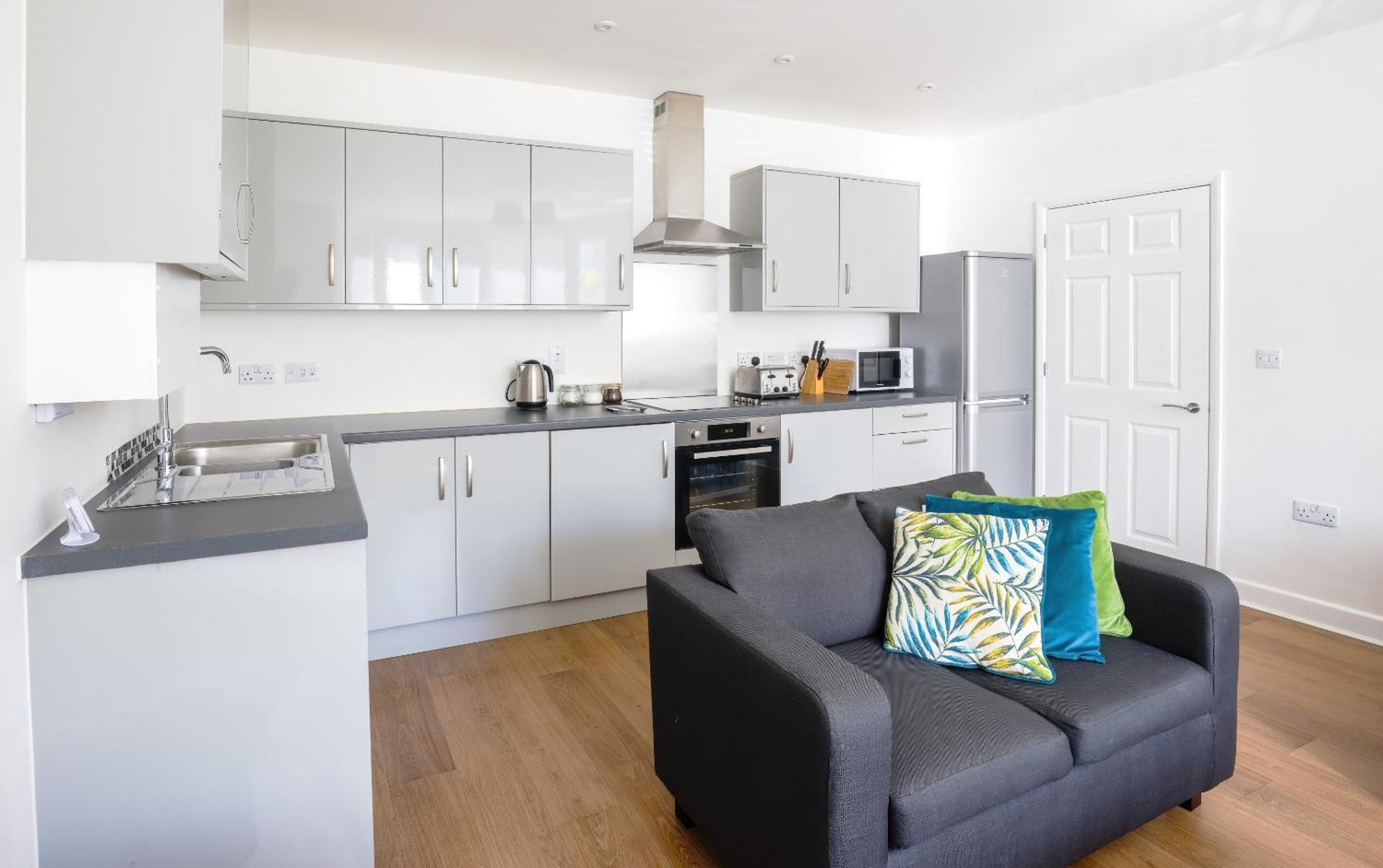Modern, City Living Apartments- Private Parking Оксфорд Номер фото